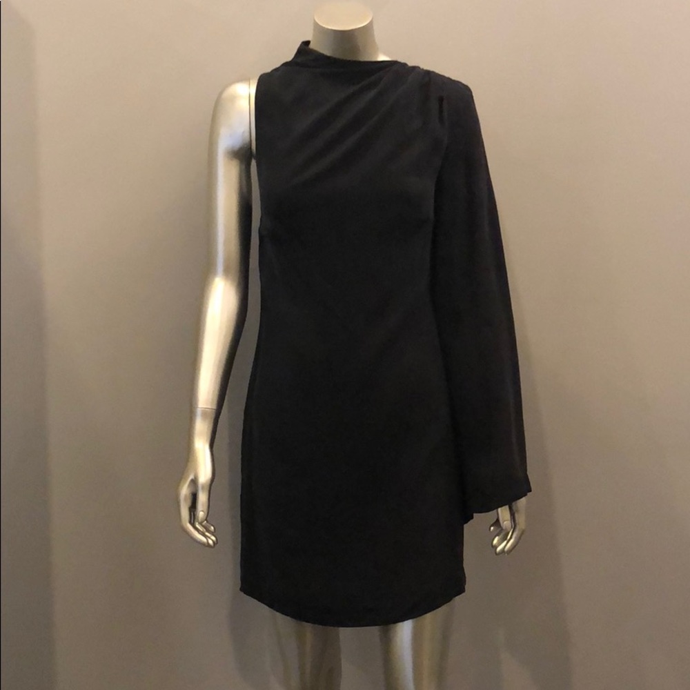 NWT ELLIATT One Shoulder Dress